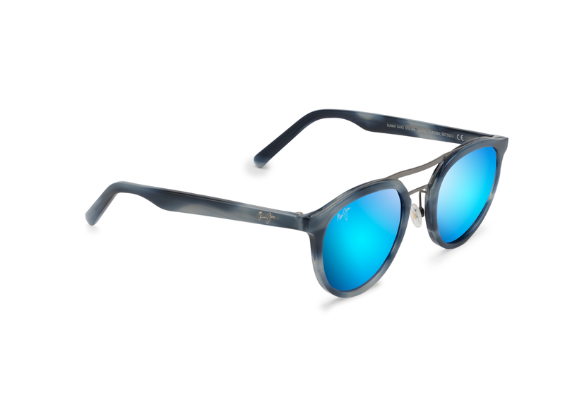 Bleu Hawaï - Notre traitement miroir bleu offre une nouvelle esthétique tout en vous procurant la meilleure amélioration des couleurs et l’excellente clarté de tous les verres Maui Jim.