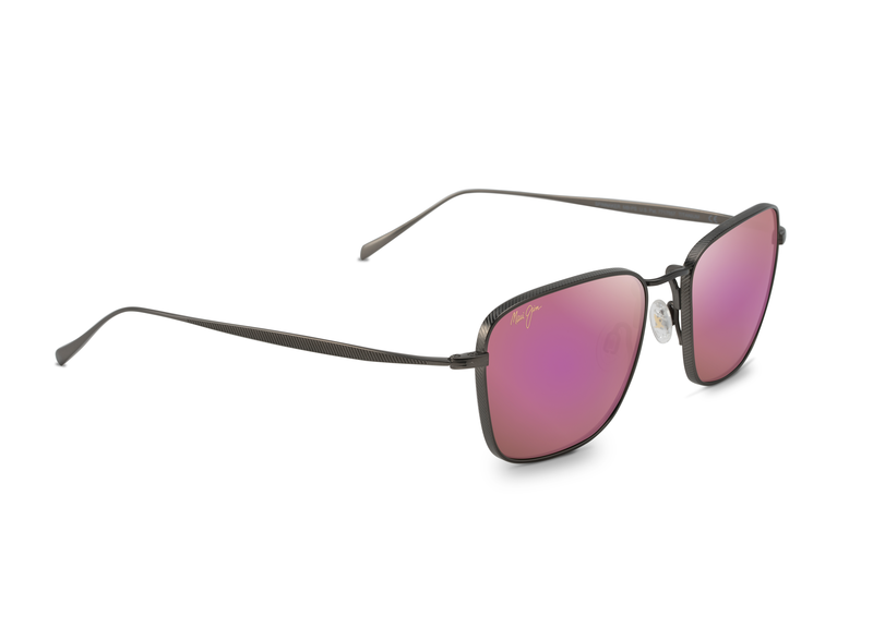 MAUI Sunrise - Notre traitement miroir rose offre une nouvelle esthétique à la mode tout en vous procurant la même amélioration des couleurs et l’excellente clarté de tous les verres Maui Jim.
